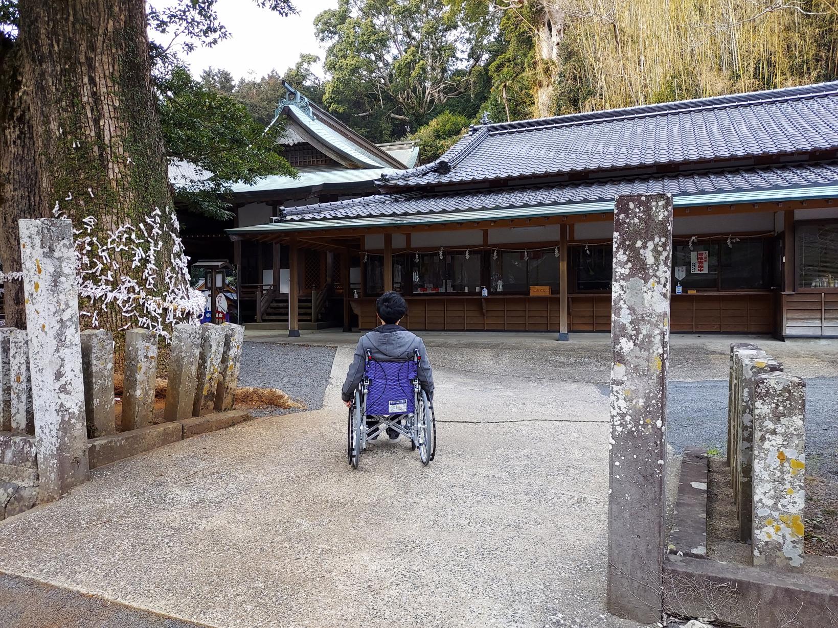 本殿までの通路-1