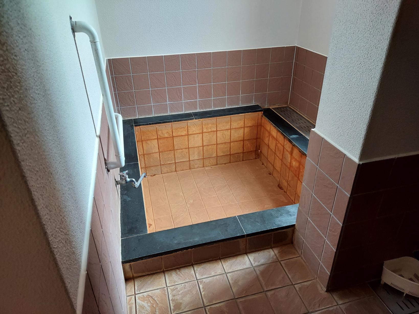 家族風呂1　浴室-2