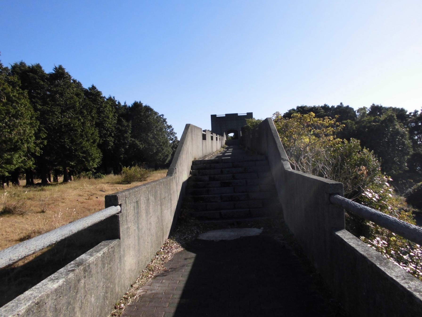 公園施設までの段差1-1