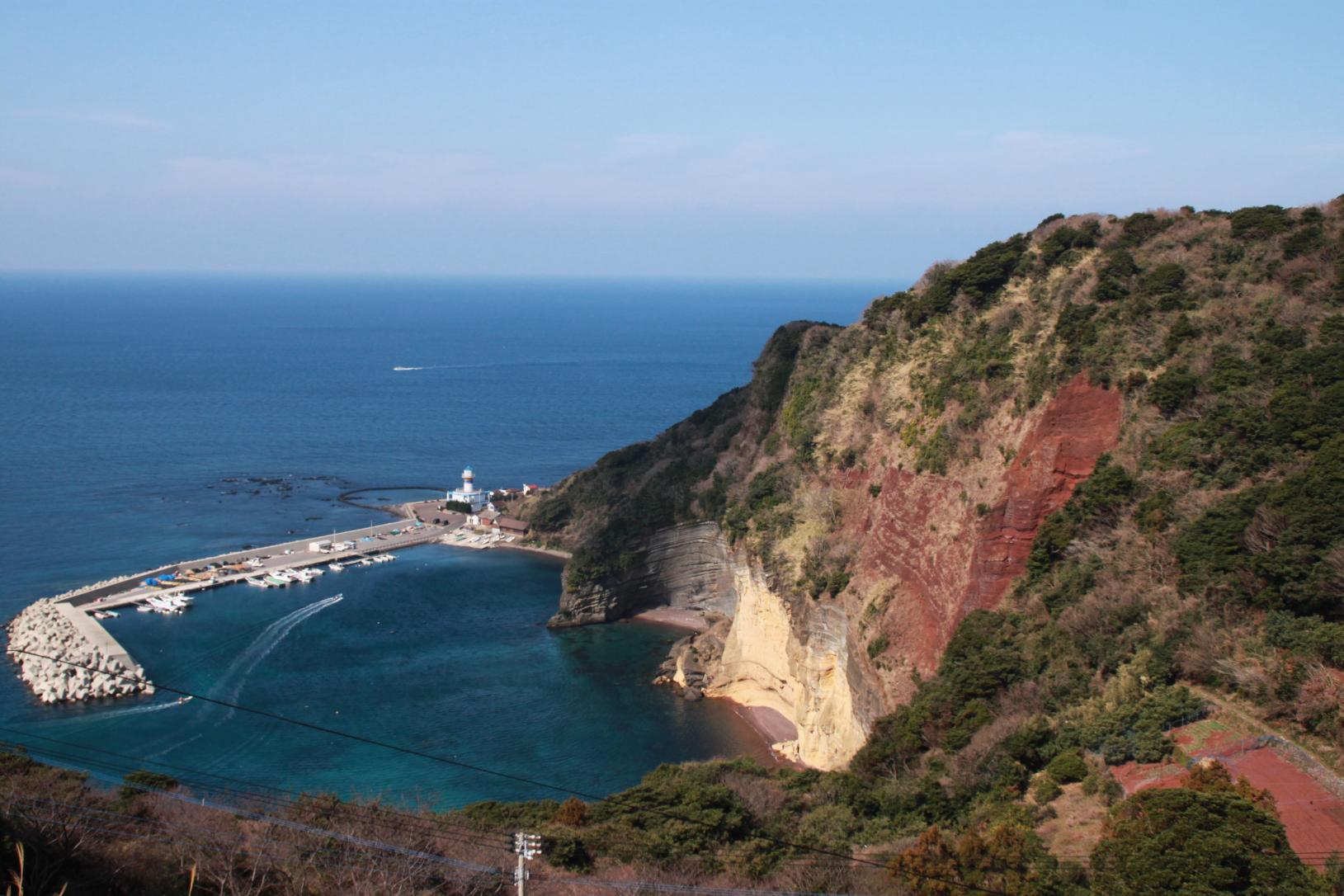 Akadaki Cliffs-1