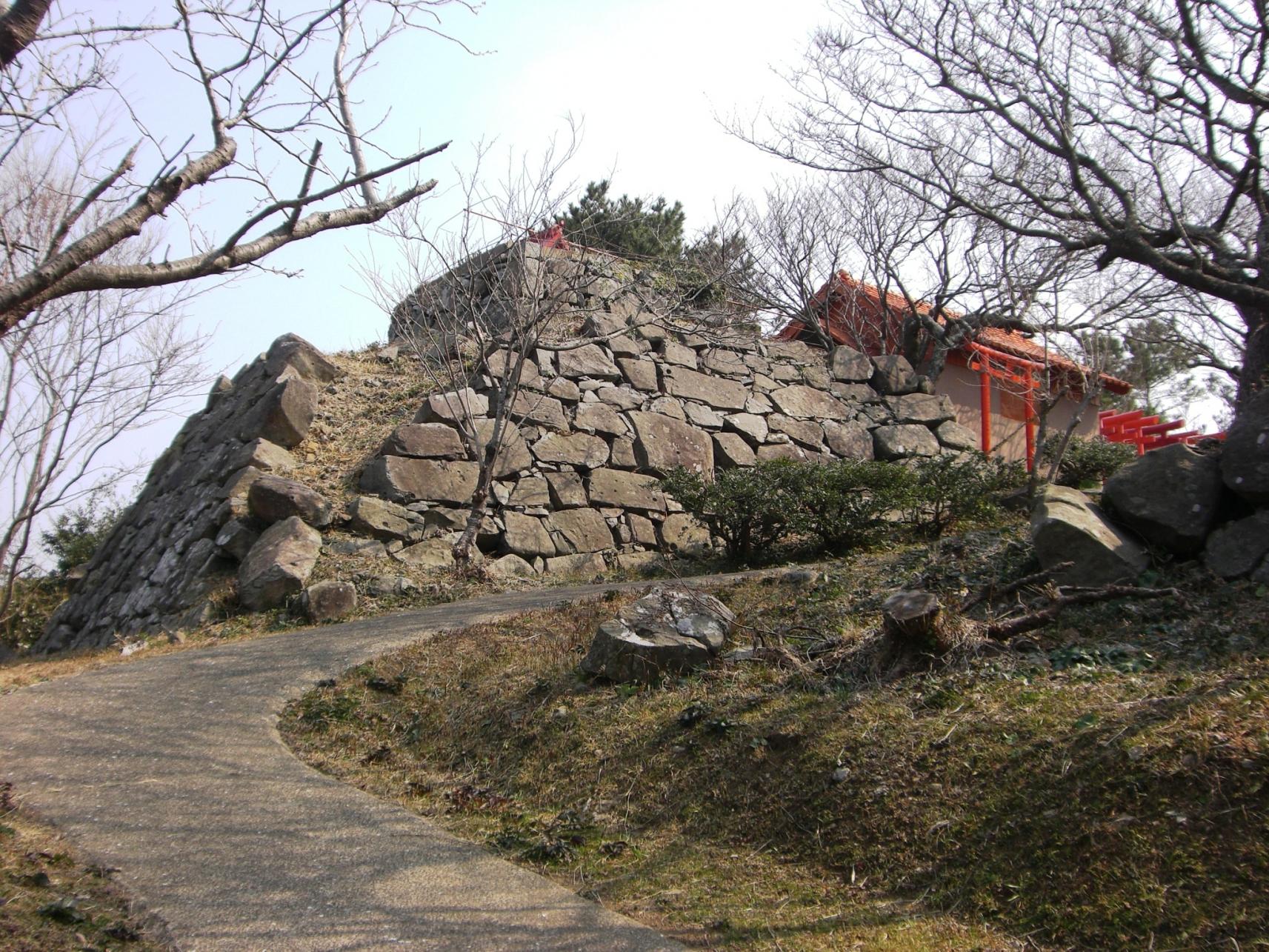 Site of Katsumoto Castle-0