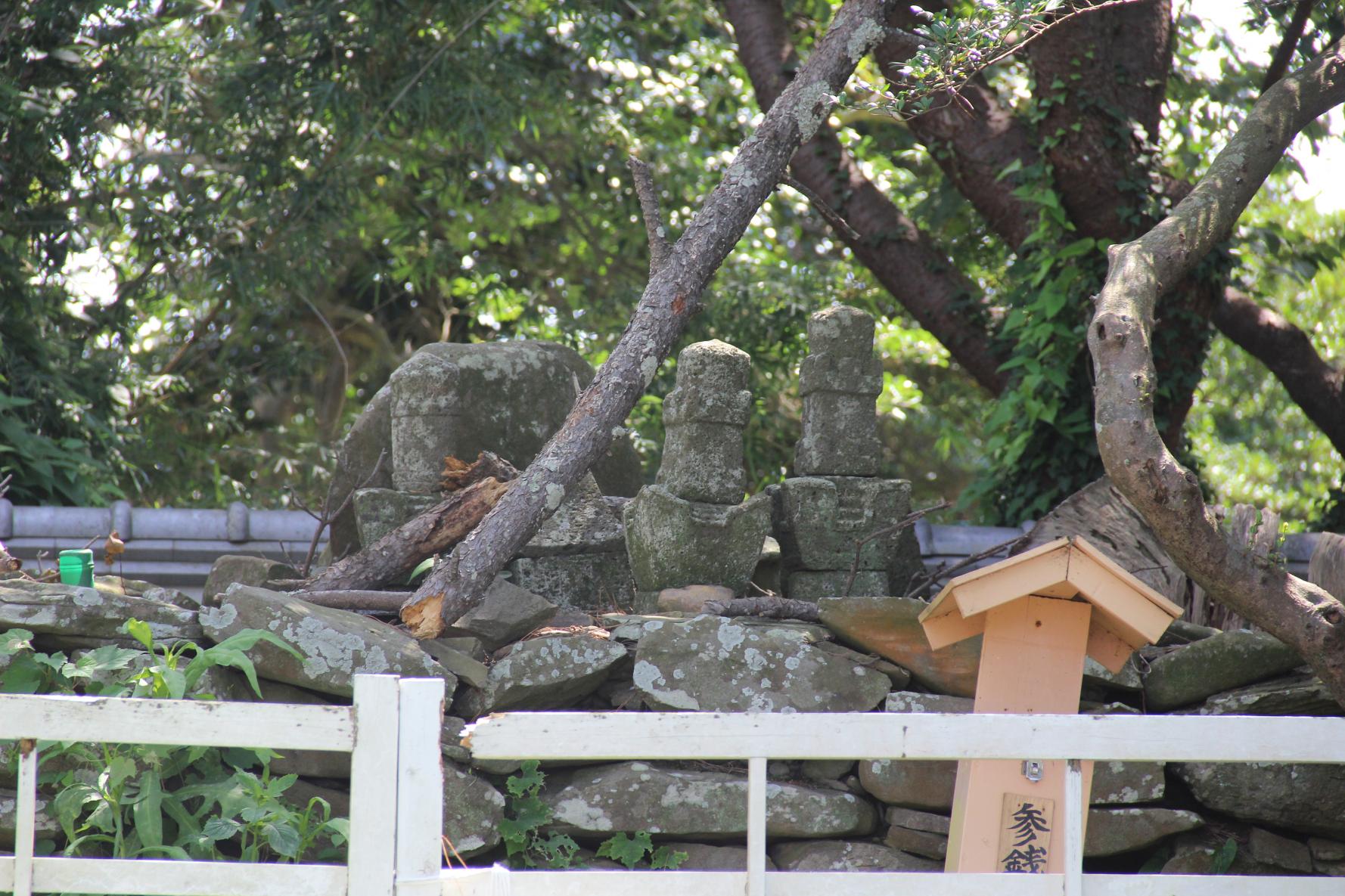少貳資時の墓-1