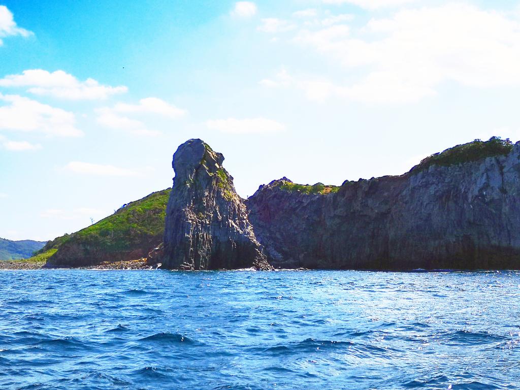 Saru-iwa View Saruiwa from the Sea by Boat!