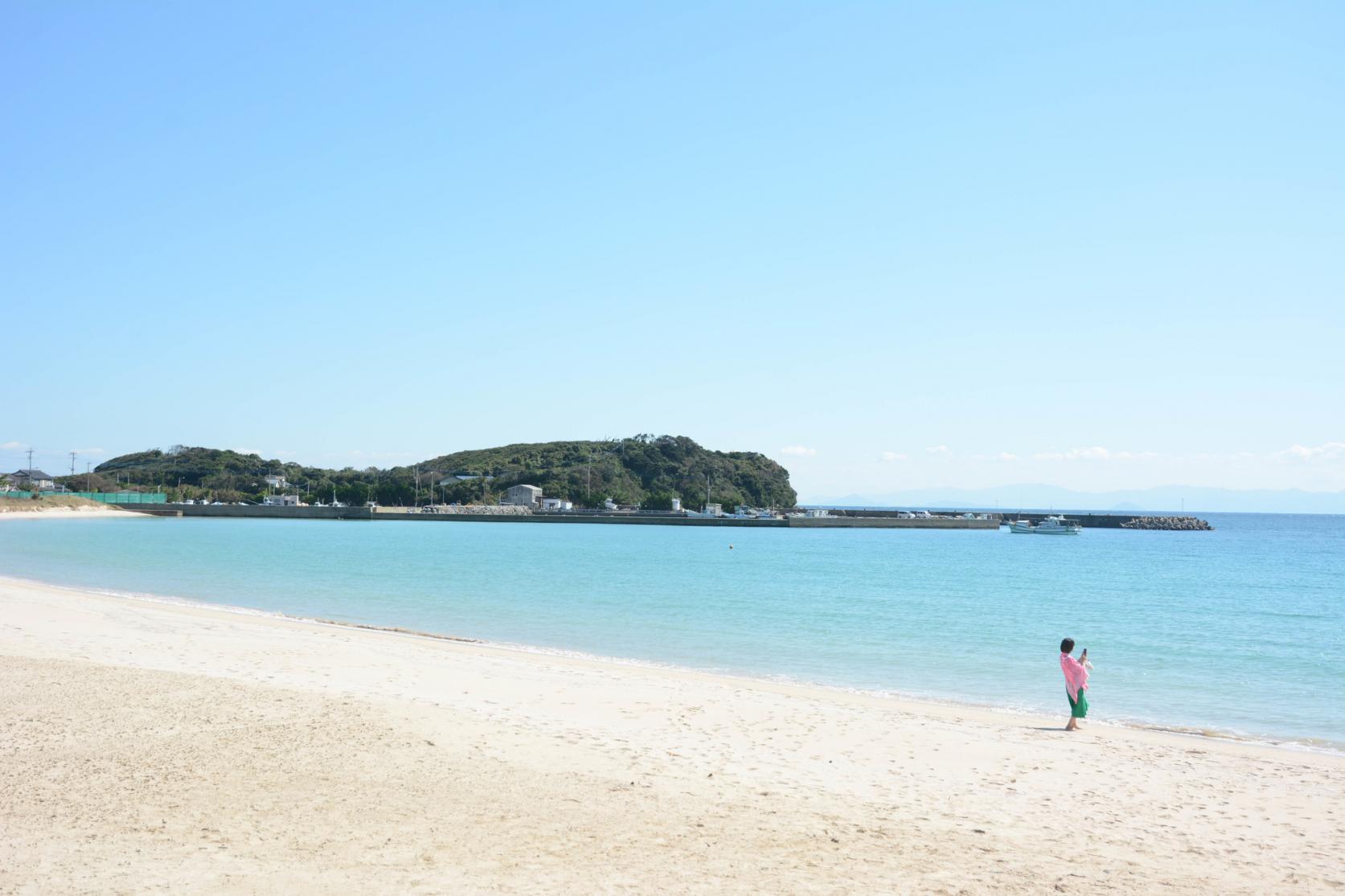 Tsutsukihama Swimming Beach