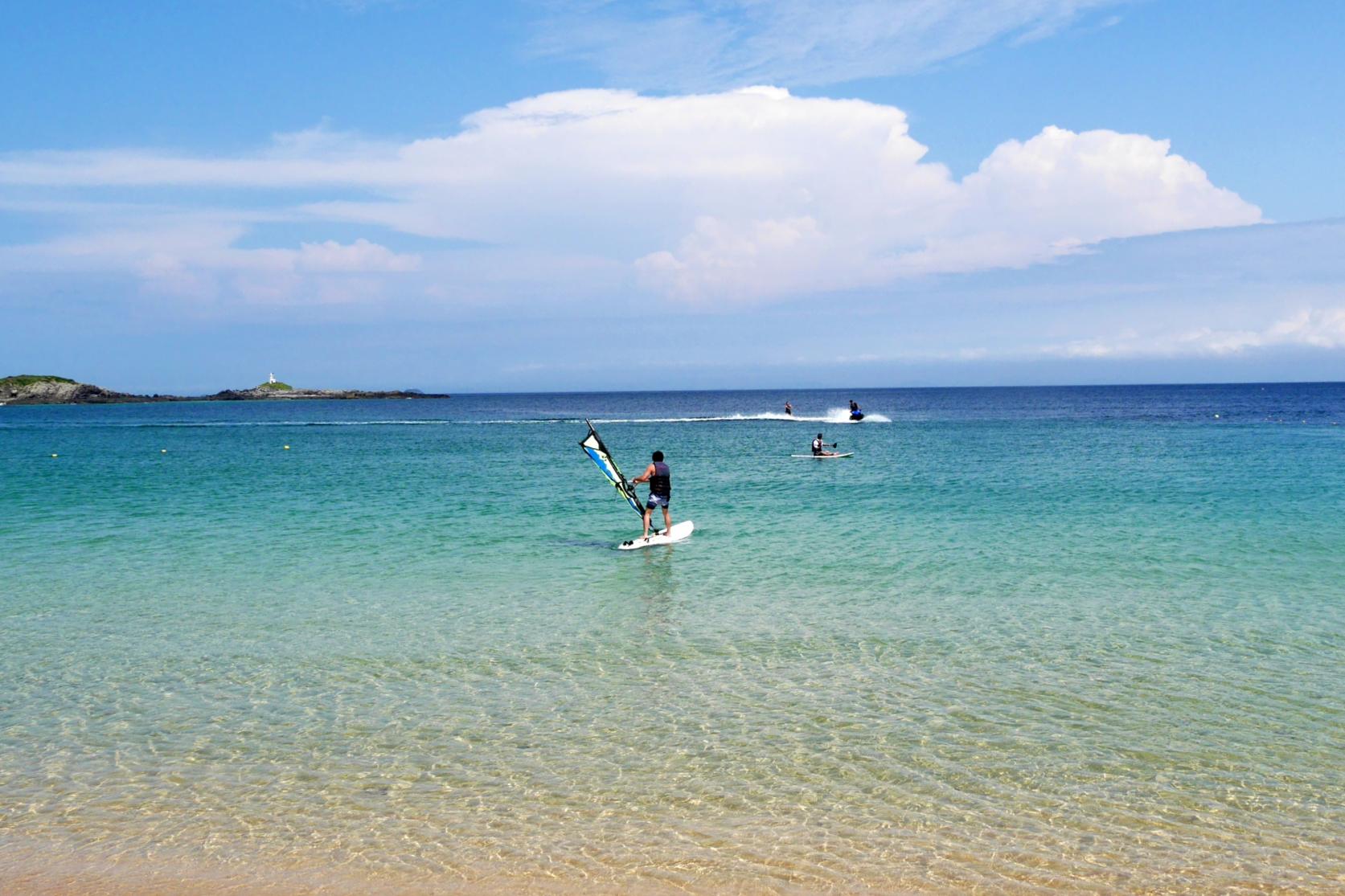 透明度抜群！マリンスポーツのメッカ 錦浜海水浴場-1