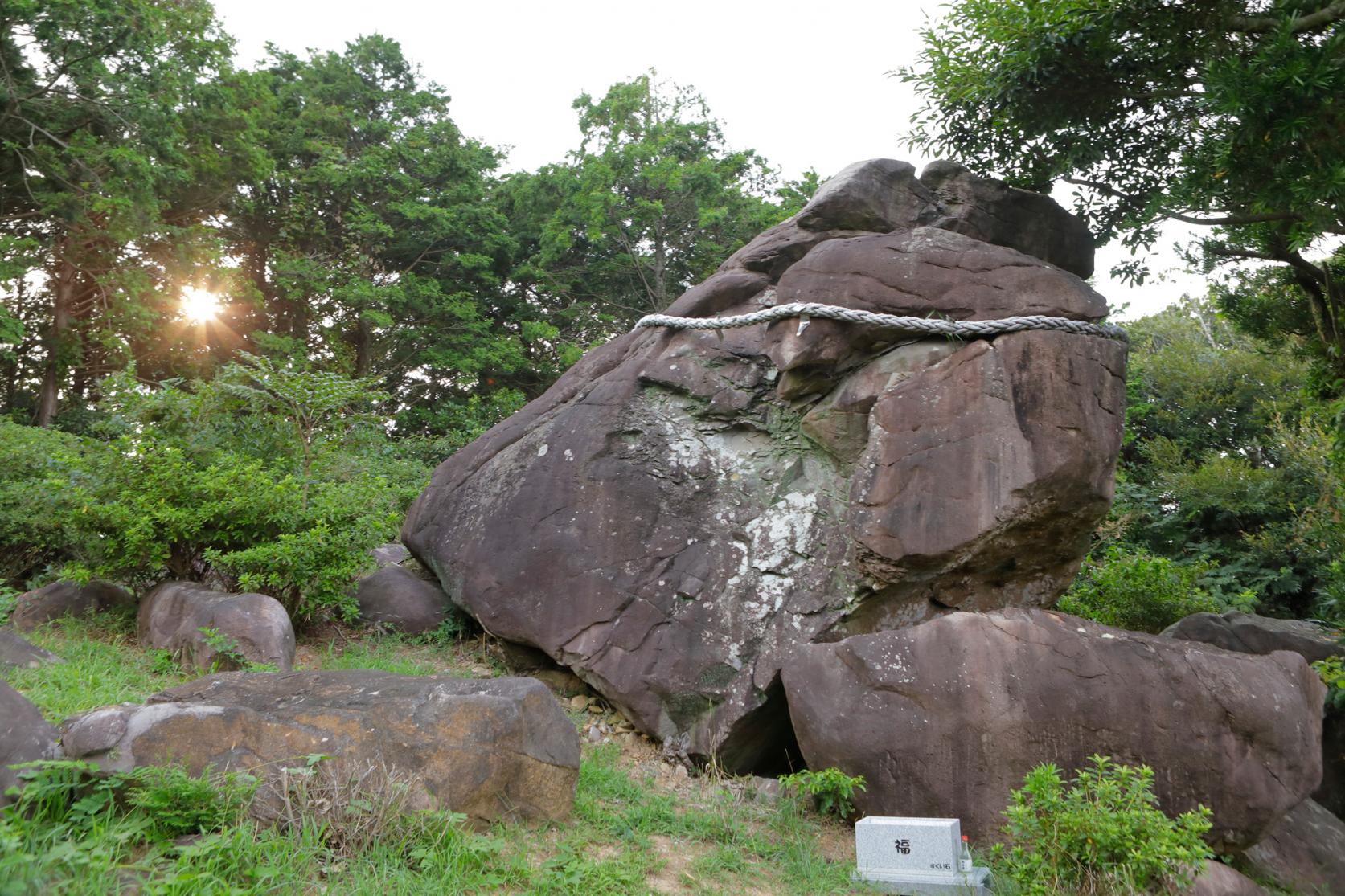 Mendake Shrine-1