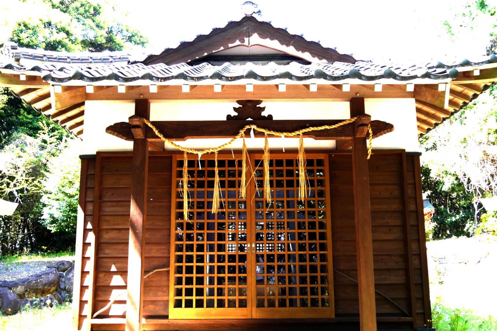 Mendake Shrine-4