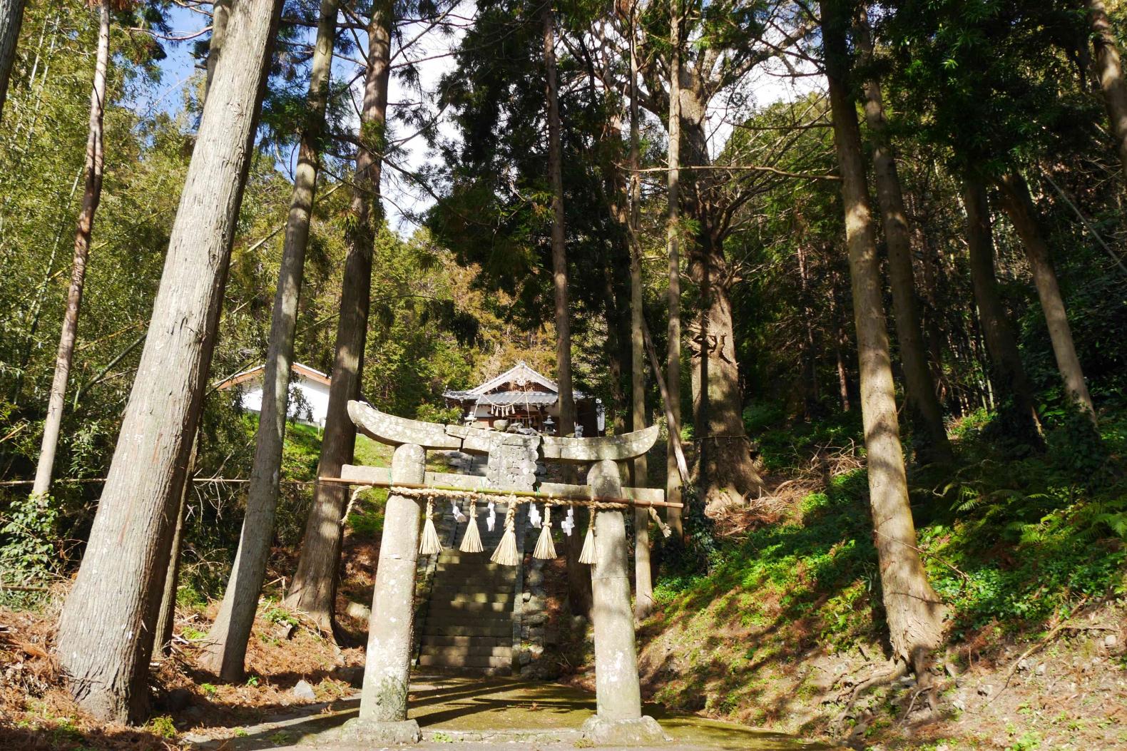 覩上神社-1