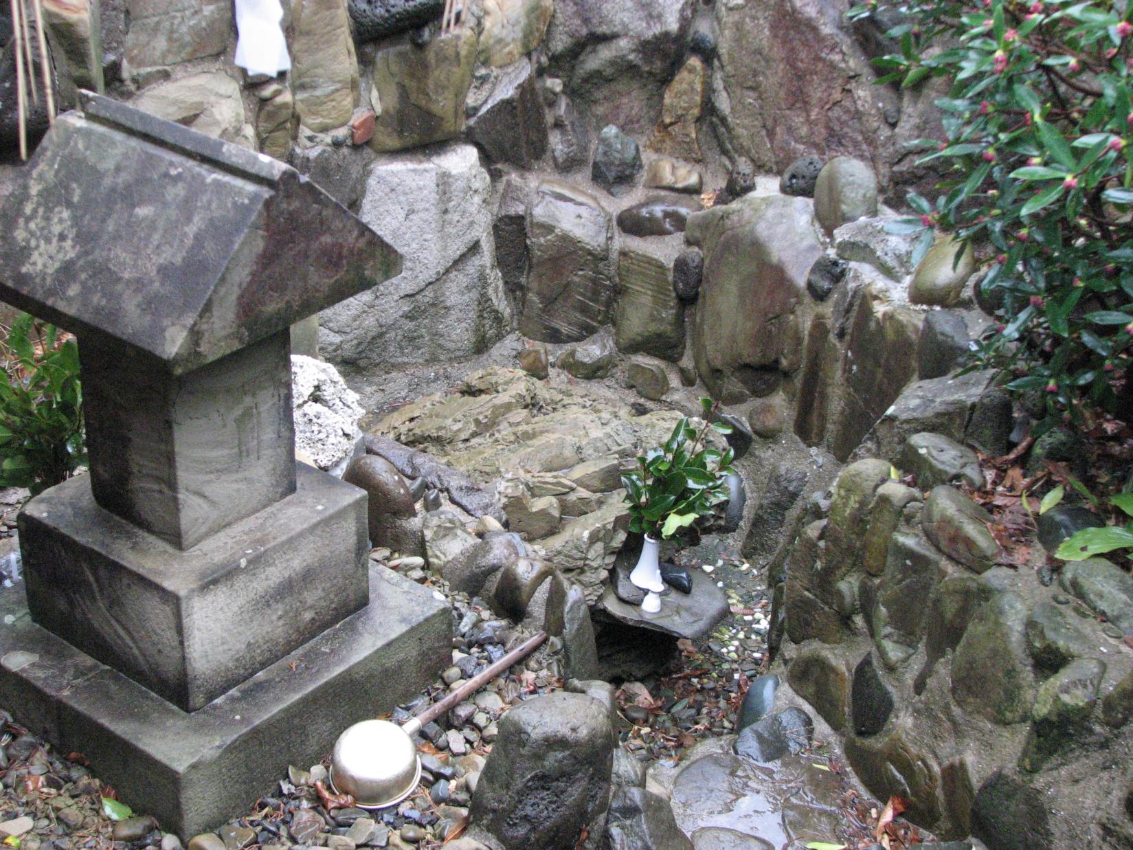 ともじり石-3