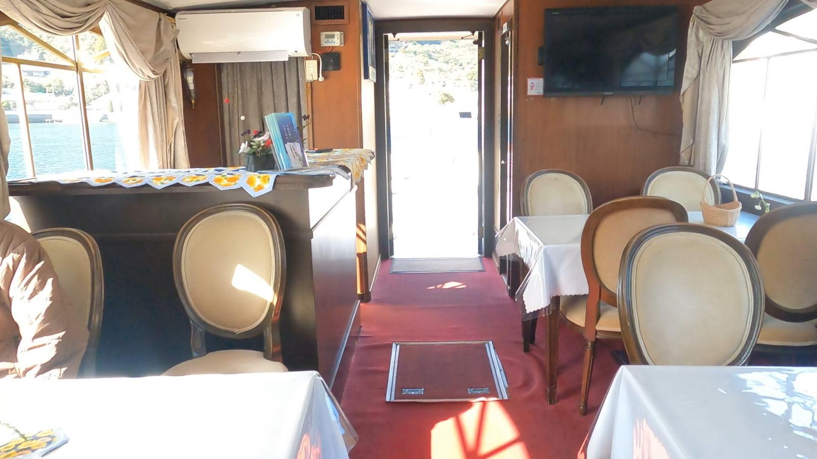 Luxury Sightseeing Boat -Catherina--5