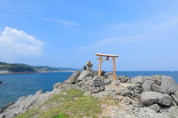 Cape Ryujin (Ryuda Shrine)-5