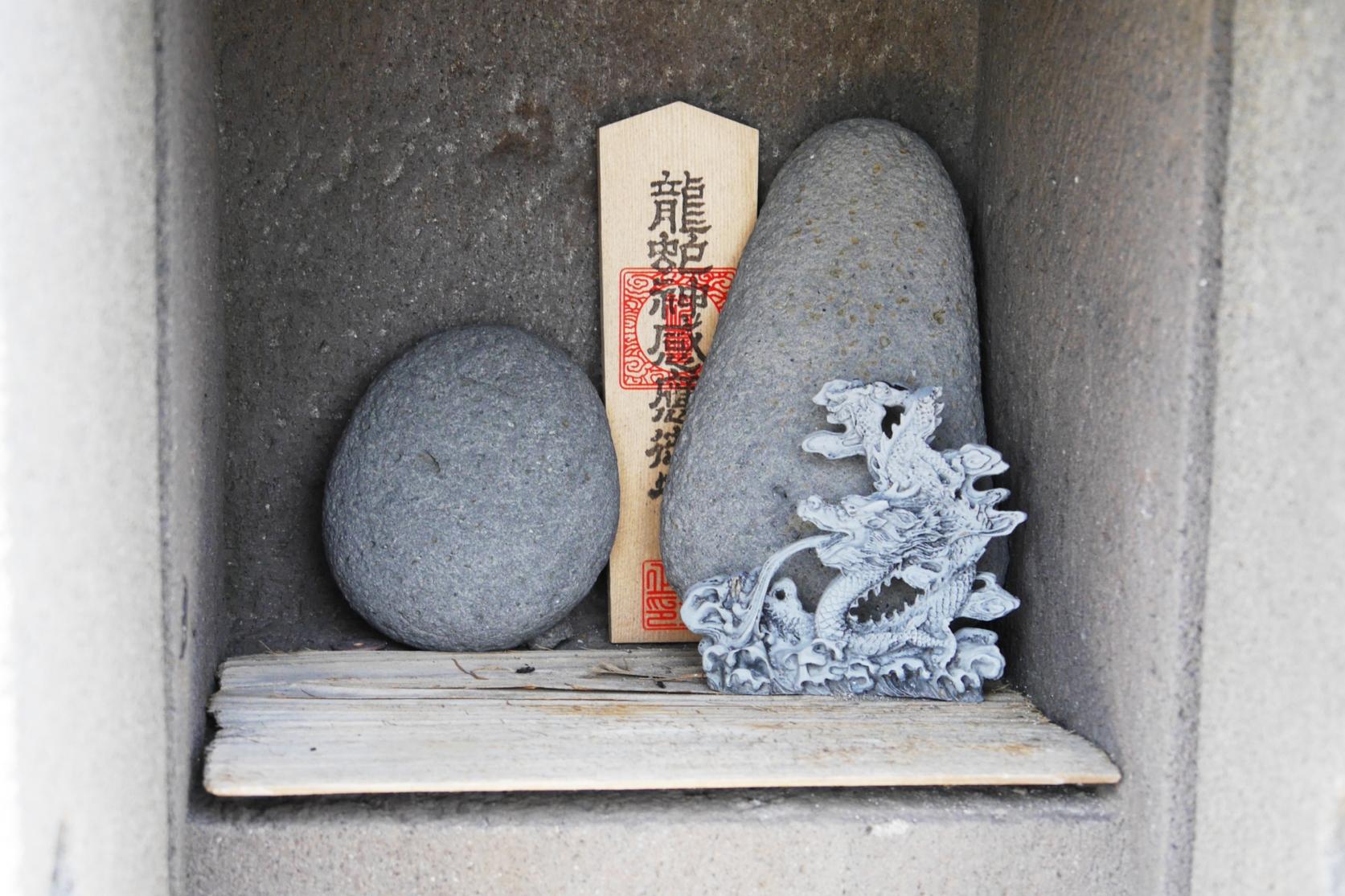 Cape Ryujin (Ryuda Shrine)-3