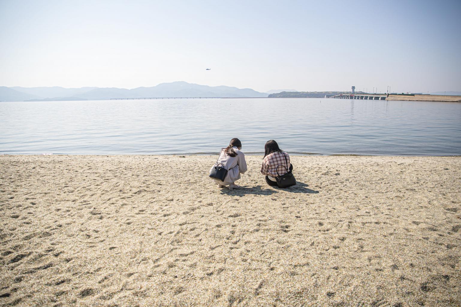 ガラスの砂浜-1