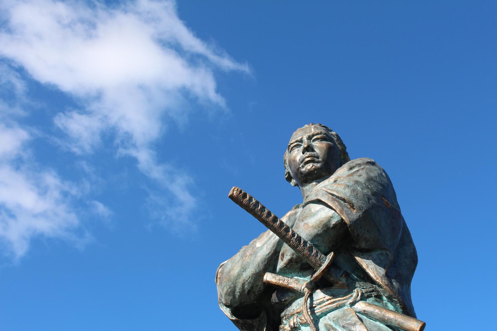 Statue of Sakamoto Ryoma in Kazagashira Park-4