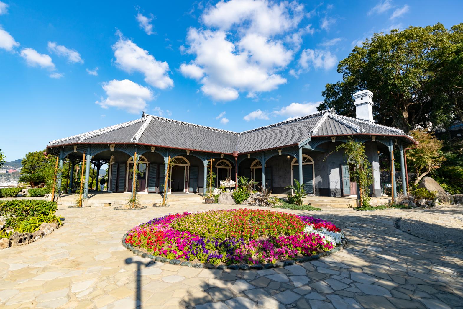 【Day 2】Glover Garden-1
