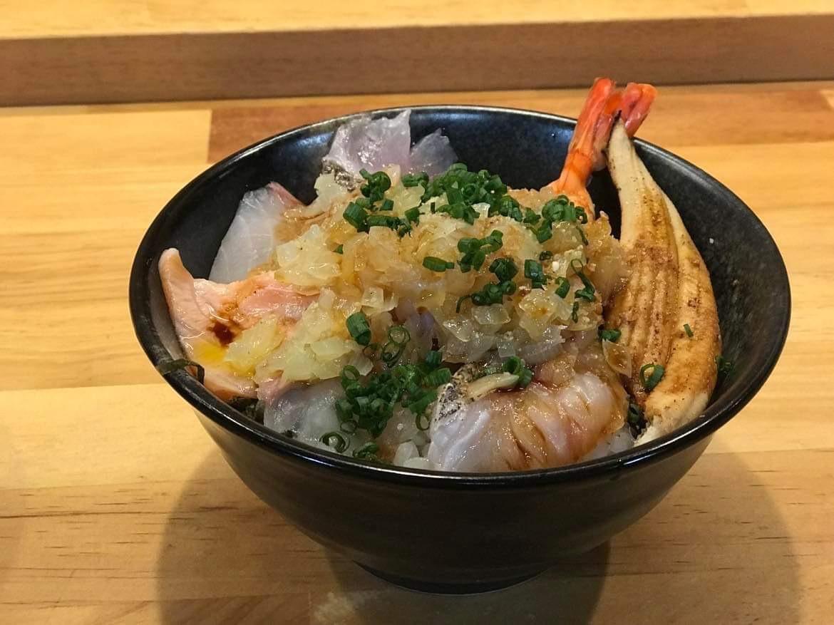 対馬の美味しい魚で世界に一つのオリジナル海鮮丼作り-0