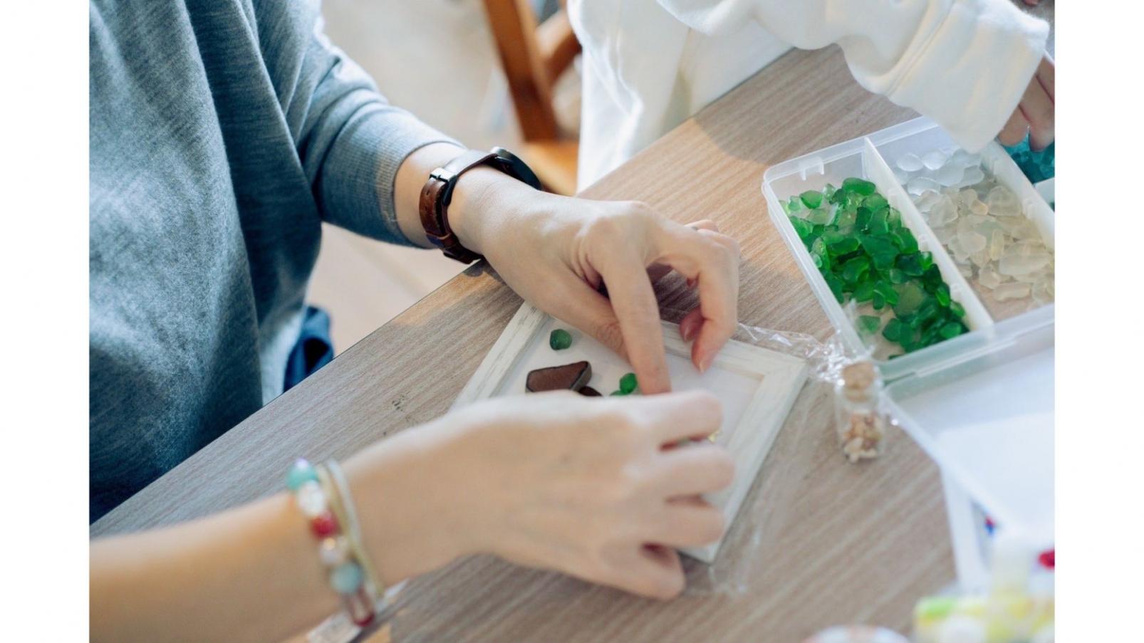 Sea glass art experience-1