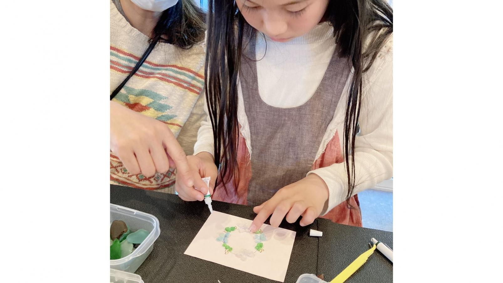 Sea glass art experience-4