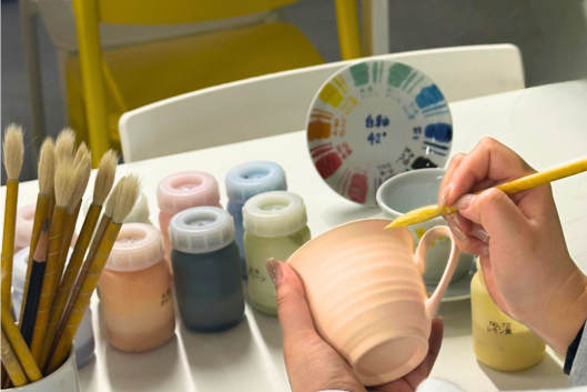 Paint with 10 Colors at The Chimney: Underglaze Pottery in Hasami (Walk-ins Welcome!)-1