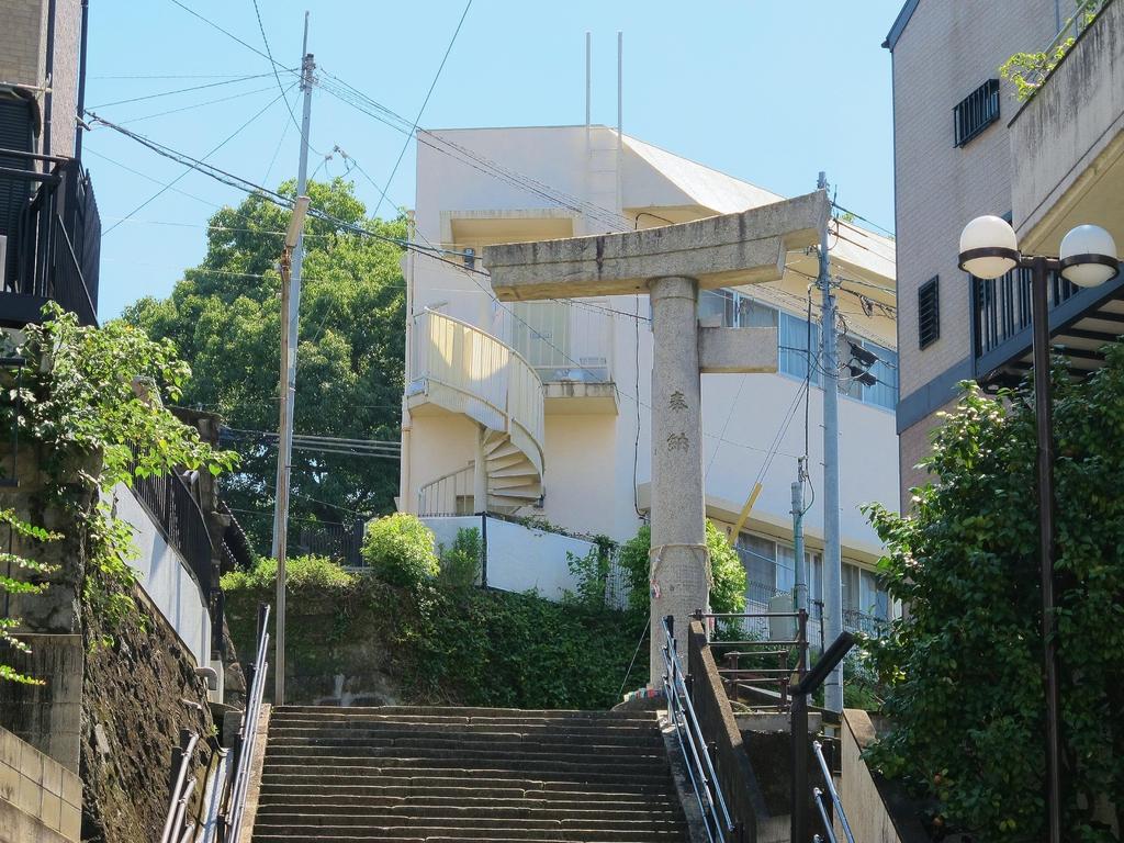 一本柱鳥居 山王神社 観光スポット 公式 長崎観光 旅行ポータルサイト ながさき旅ネット 一本柱鳥居 山王神社 観光スポット 公式 長崎観光 旅行ポータルサイト ながさき旅ネット