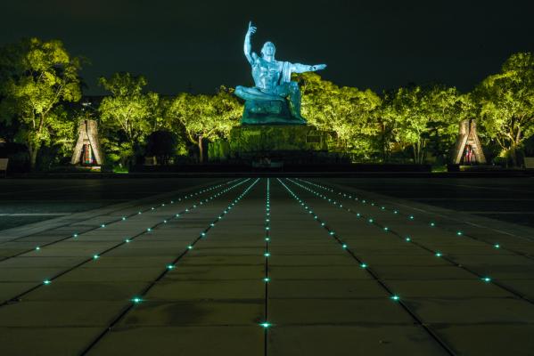 平和公園 平和祈念像 平和の泉 観光スポット 公式 長崎観光 旅行ポータルサイト ながさき旅ネット