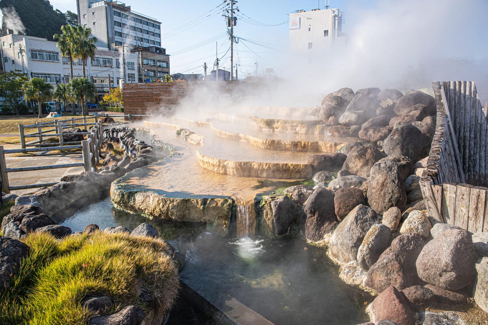 小浜温泉足湯　ほっとふっと１０５-8