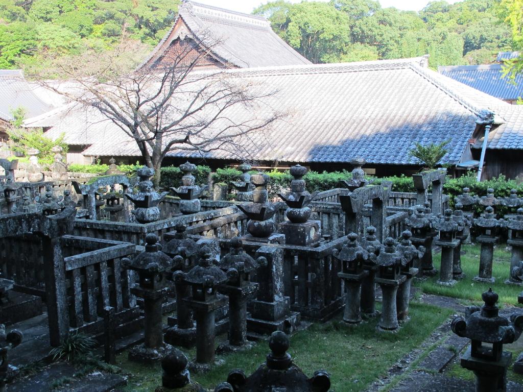 天祐寺・諫早家墓所-2