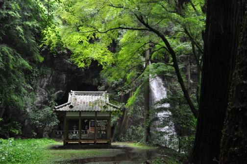 이와도 신사 (岩戸神社)-0