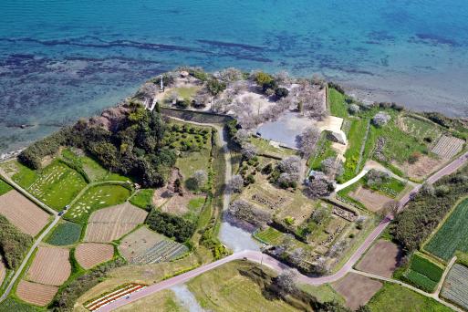 Remains of Hara Castle / Les vestiges du château de Hara-0