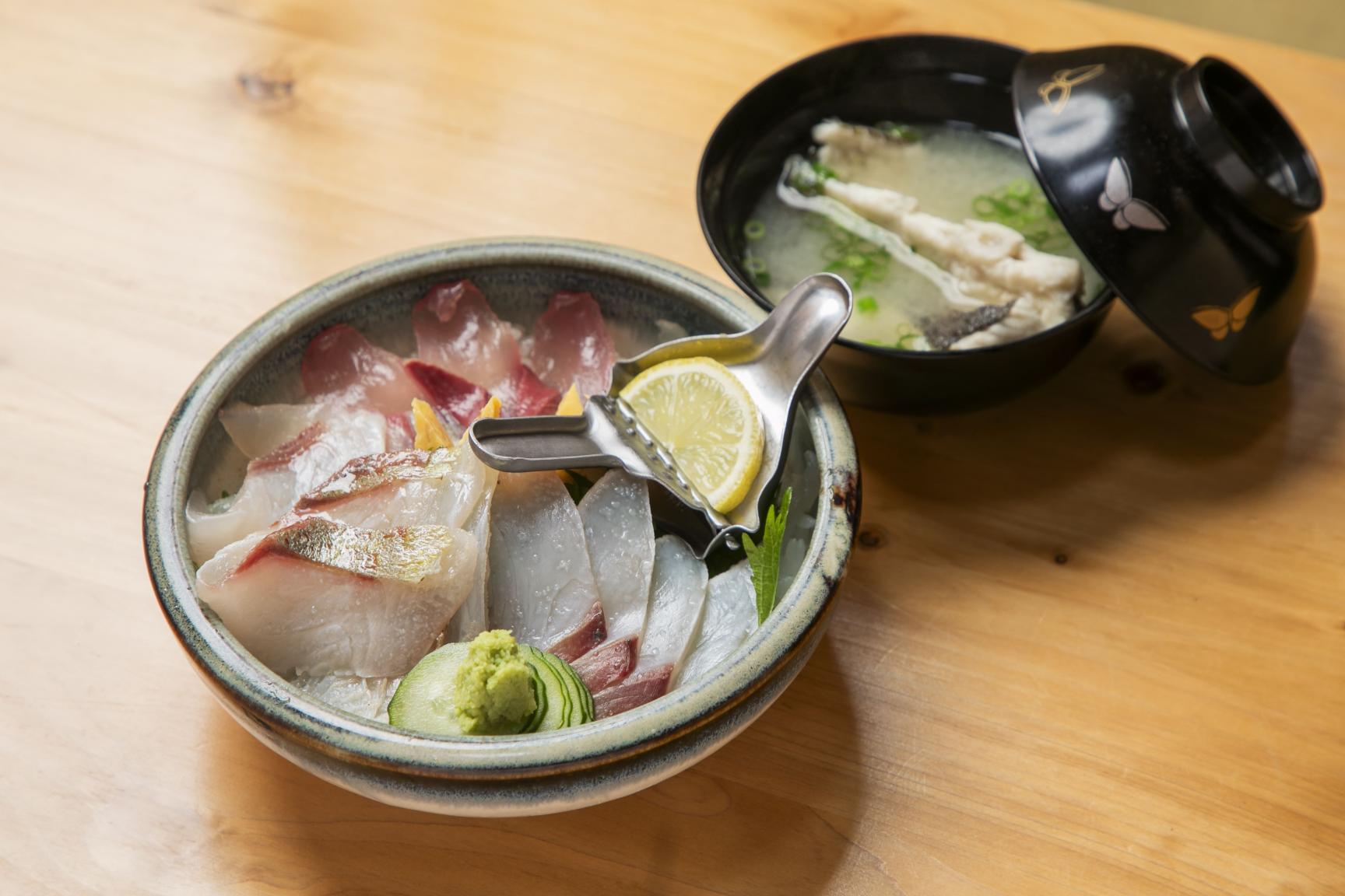 第27弾さいかい丼フェア-1