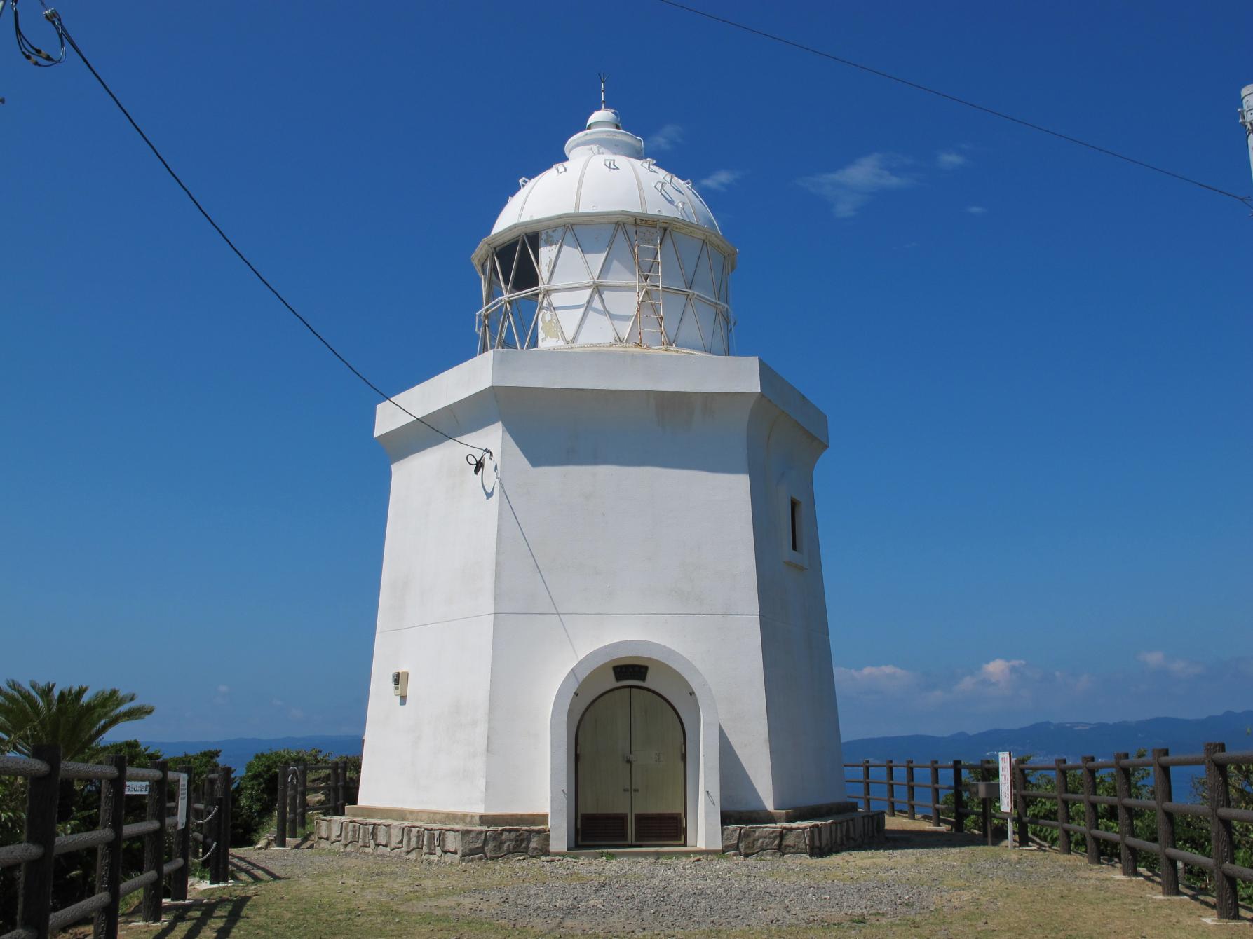 Iojima Lighthouse-1