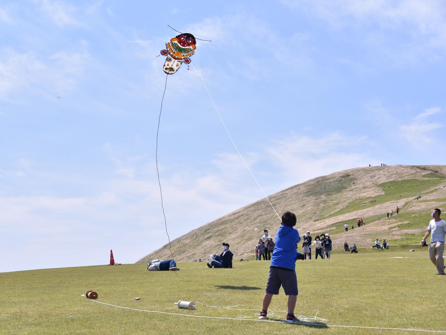 鬼岳であそぼう！バラモン凧揚げ大会-1