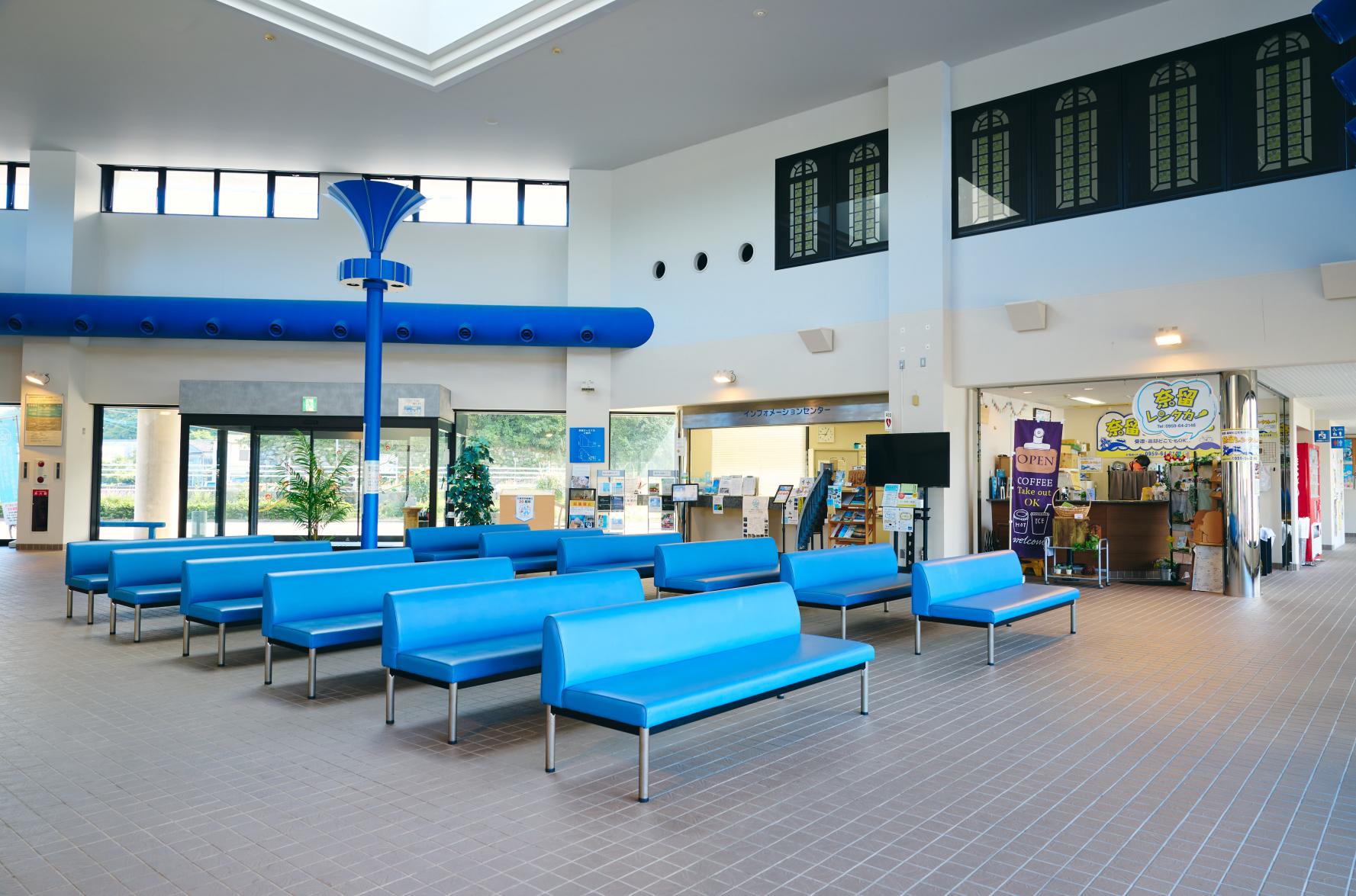 奈留ターミナルビル-2