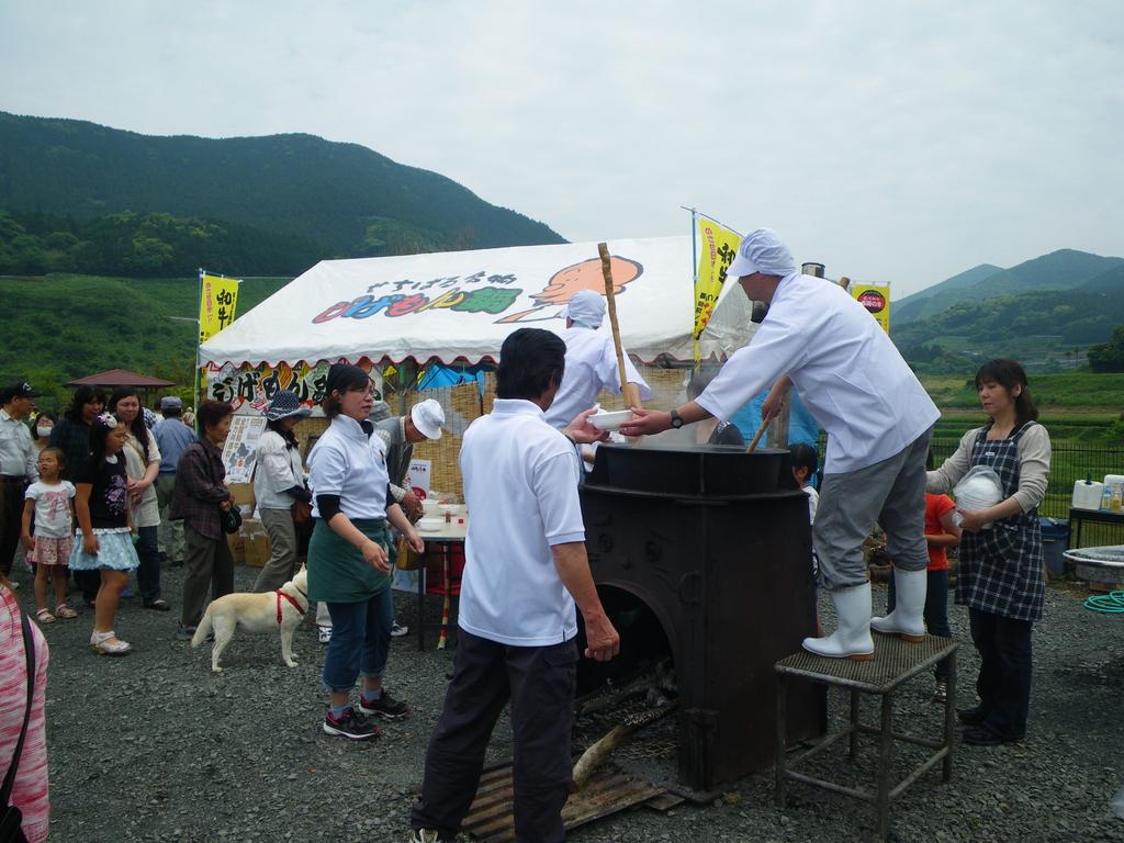 新茶まつり 第28回じげもん市 佐世保市世知原町挙げてのイベント 白骨の道 地を這う虫達の叫び メール Kanran I Next Ne Jp