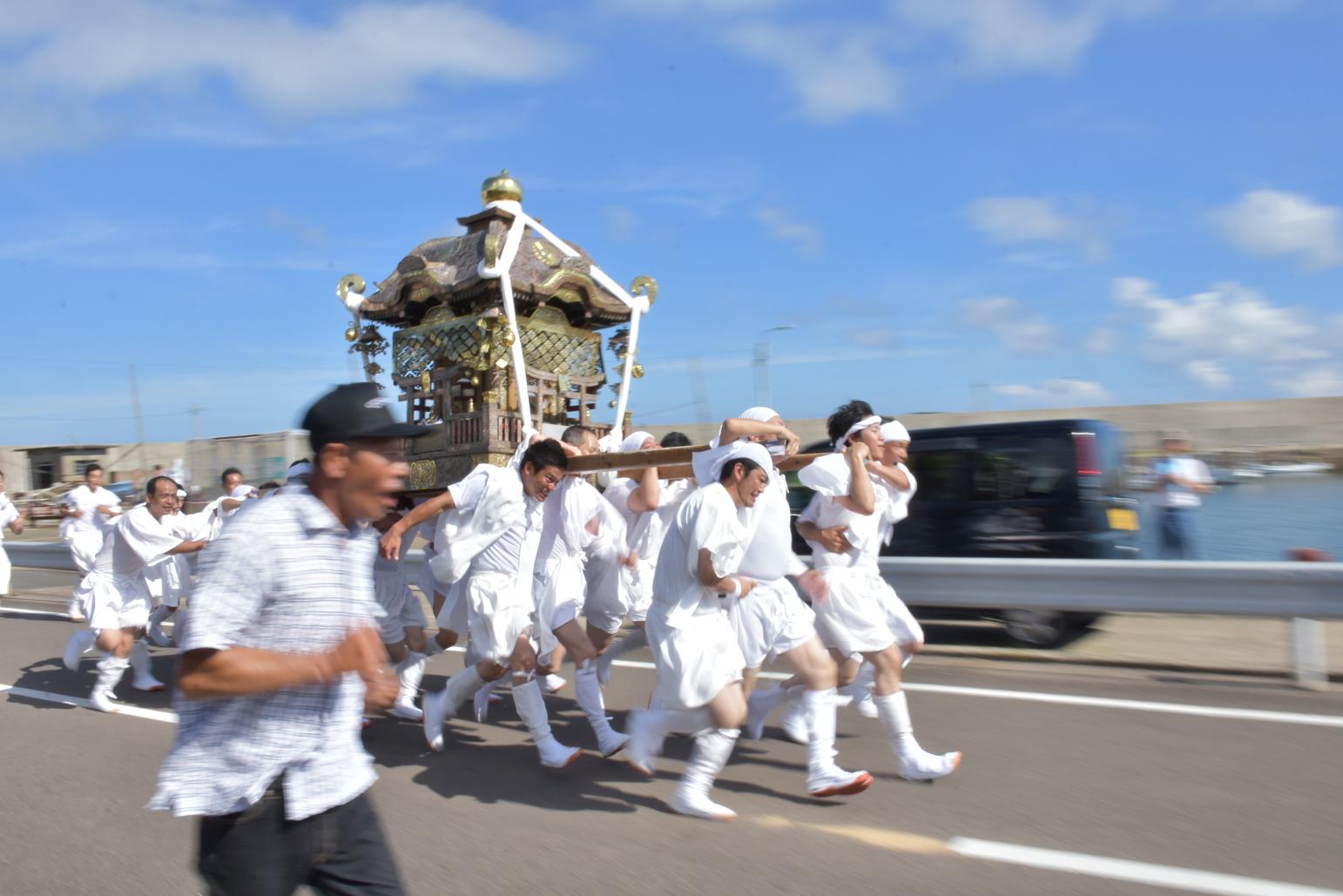 【宇久島】神島神社例大祭(おくんち)-1