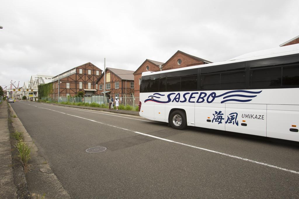 西海国立公園九十九島と海軍さんの港まちを巡る！SASEBOクルーズバス海風-4