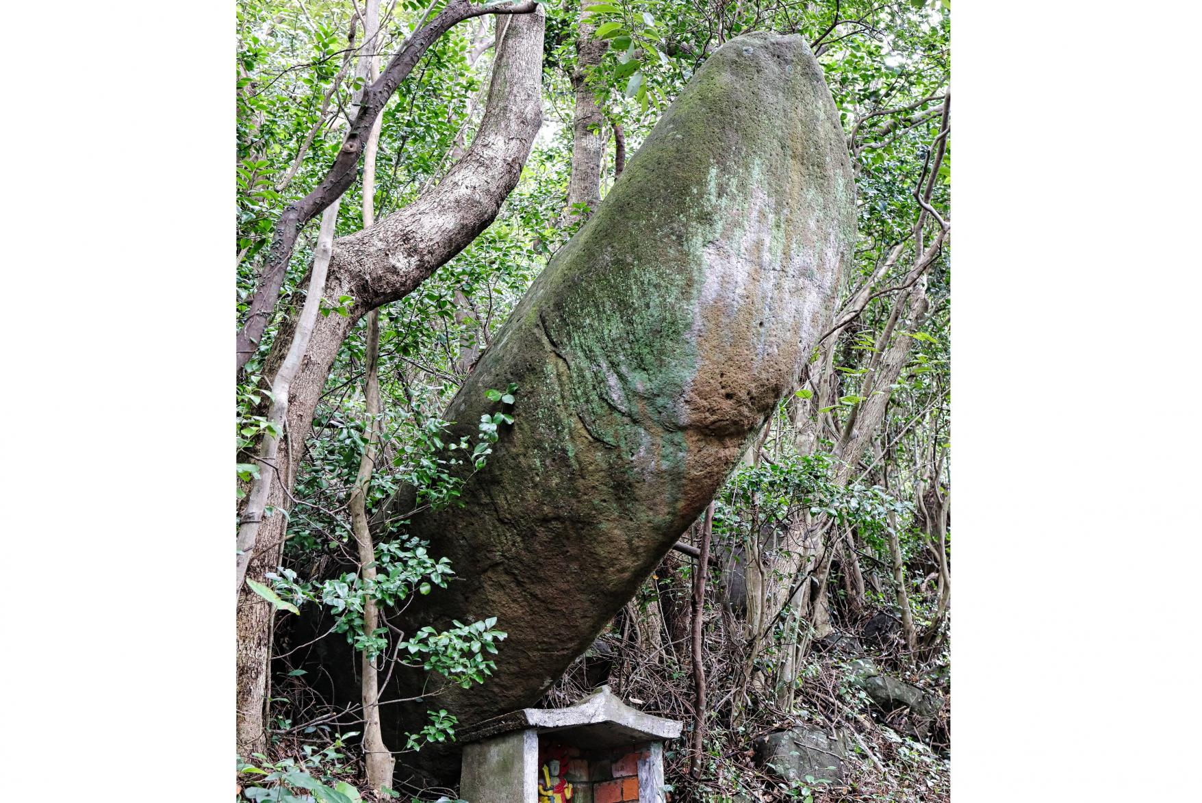 長刀石-1