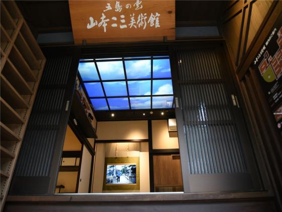 山本二三美術館-1