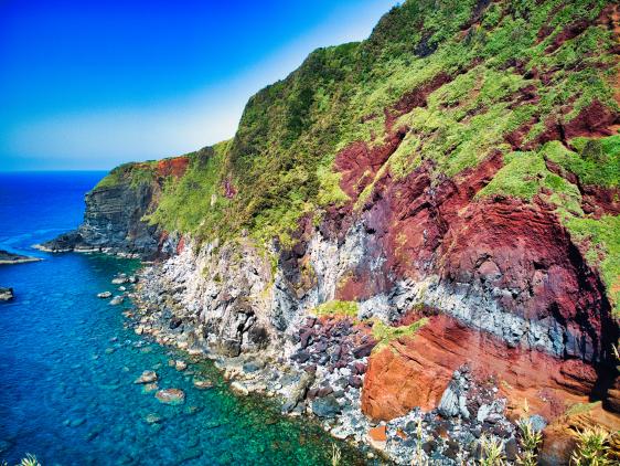 嵯峨島火山海食崖-1