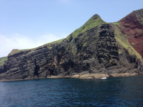 嵯峨島火山海食崖-1
