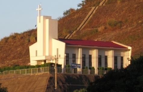 Atotsugi Church-0