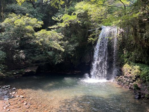 鮎帰りの滝-0