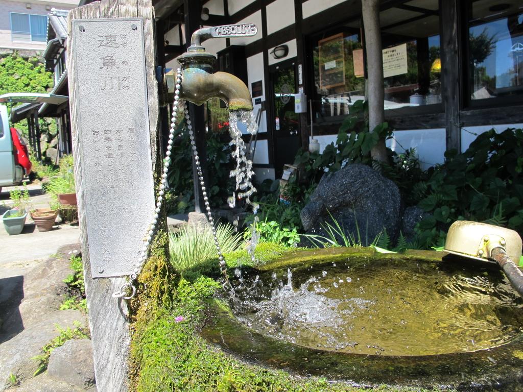 速魚川・猪原金物店-1